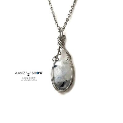 صفحه اصلی 65 گردنبند مون استون با قاب مفتولی استیل و تراش زیبا و استثنایی A1295