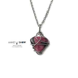 آویز سنگ رودونیت معدنی نمونه استثنایی و انحصاری A1355