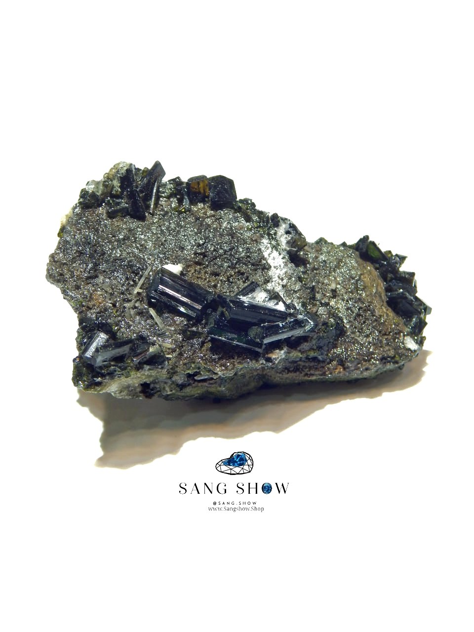 اپیدوت زیبا و پر بلور نمونه استثنایی و اصل و معدنی S1875 4 اپیدوت زیبا و پر بلور نمونه استثنایی و اصل و معدنی S1875 - تصویر 2