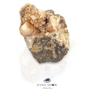 سنگ هیولاندیت کوبیک نادر و ارزشمند نمونه انحصاری و اکتشافی S622