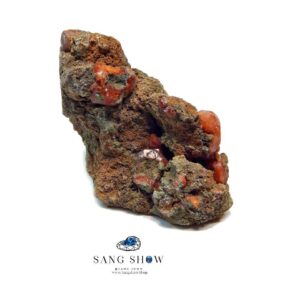 سنگ آنالسیم قرمز نمونه زیبا و معدنی بر روی بستر S1023