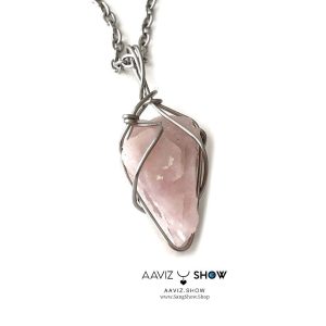 گردنبند سنگ رز کوارتز راف و معدنی نمونه با اصالت A1270